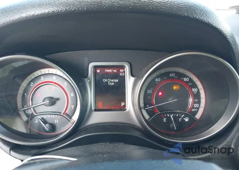 2020 Dodge Journey Crossroad z USA, uszkodzony, nr VIN 3C4PDCGB1LT272530